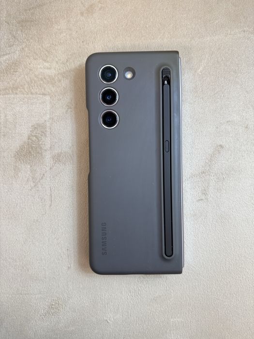 Samsung Galaxy Z Fold5 5G – 512 GB