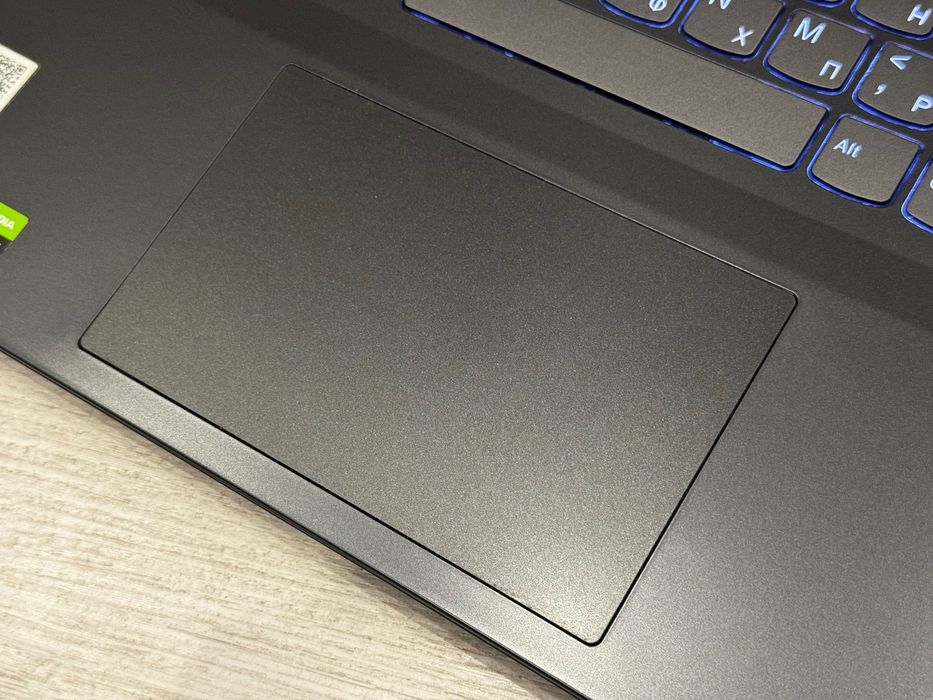 15.6 IPS 120hz /RTX 3050/i5 12450H / 16gb /512ssd / Legion