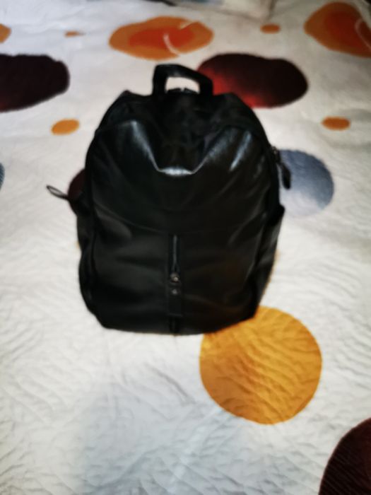rucsac nou, negru, piele