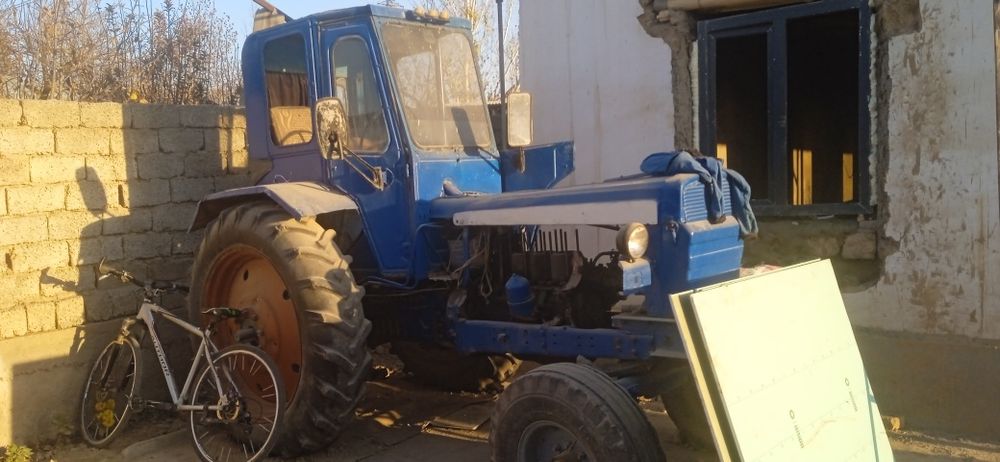 трактор сотилади