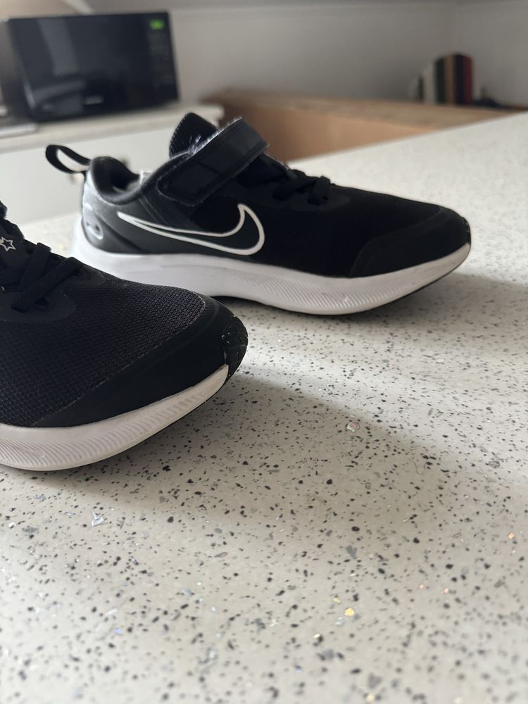 Adidasi Nike Copii Nr 32 ( 20 cm ) ca Noi Pret 70 lei