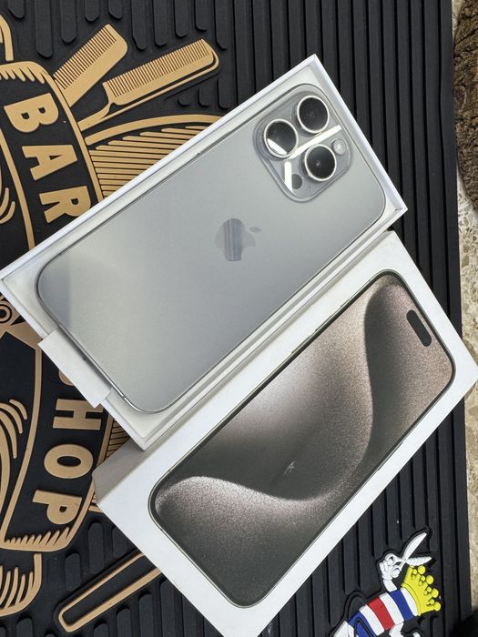 iPhone 15 Pro Natural Titanium