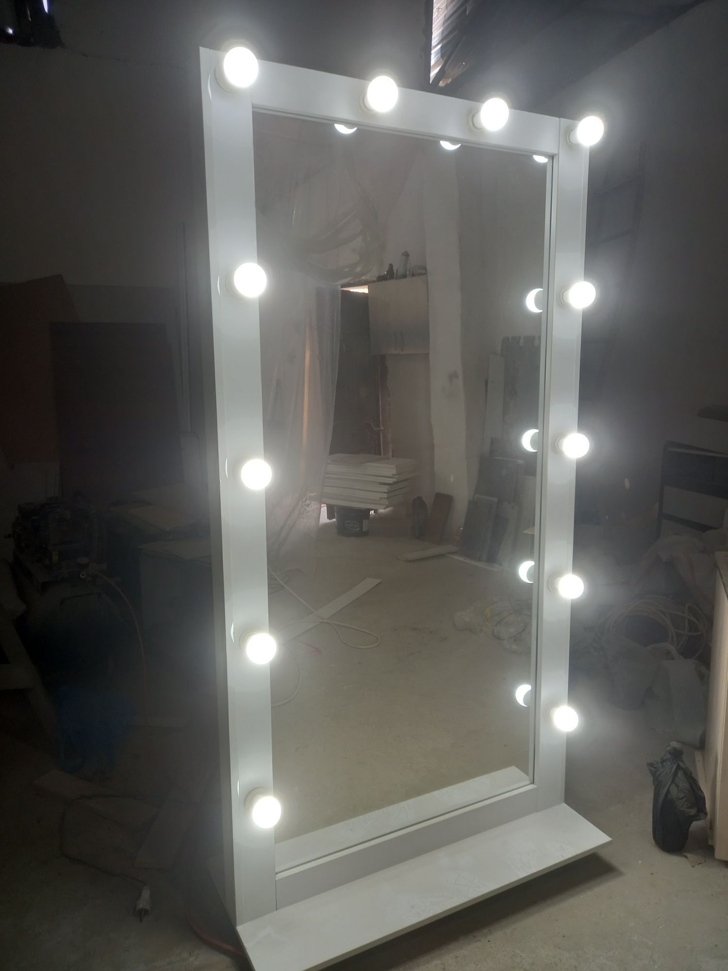 Salon uchun oyna kafolati bor kafolat 1 yilgacha Narxi 1.300,000