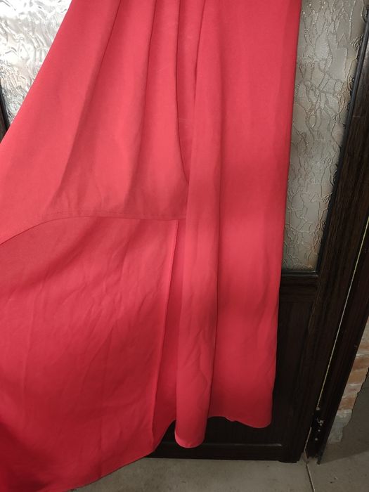 Дамски рокли дълга-къса