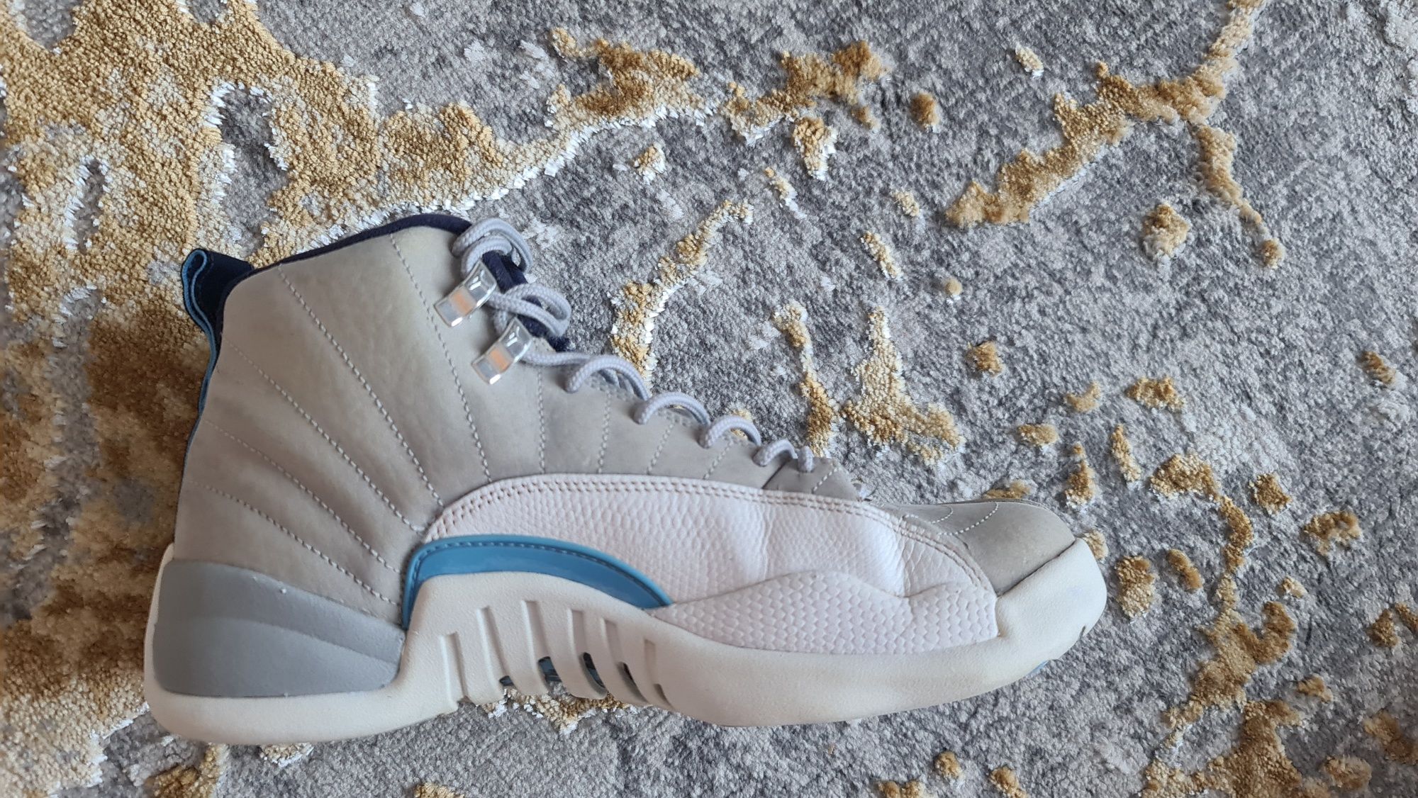 Incaltari sport Jordan 12 retro