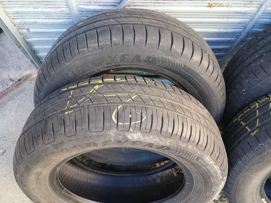 Летни гуми 195 65 R15 2бр. Michelin и 2бр Good Year