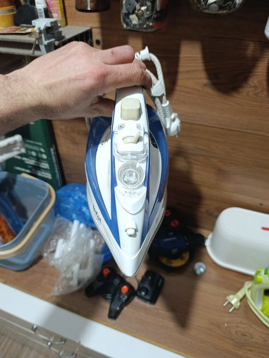 Продавам различни ютии за гладене