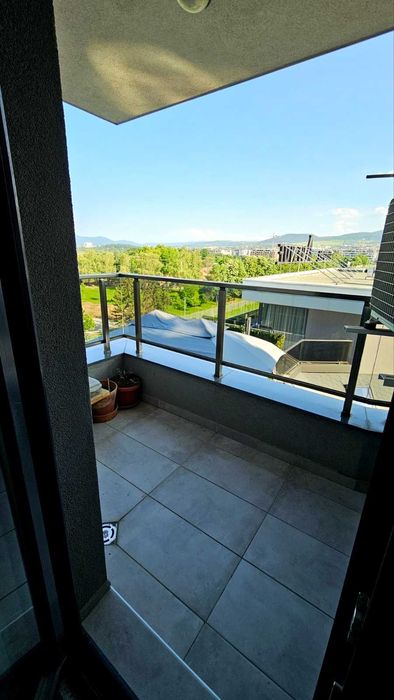 Продавам 4-стаен апартамент БЕЗ КОМИСИОННА!!! в Студентски град