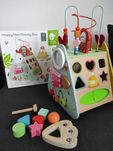 Център за активностu Happy hen activity box