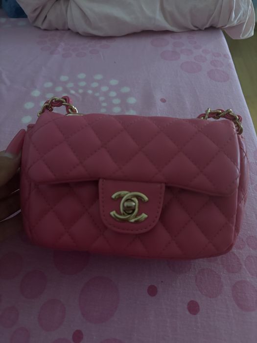 geanta channel roz perfecta pt orice ocazie