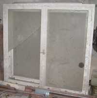 Дървена дограма 150 на 140 - употребявана, и стъкла за прозорци