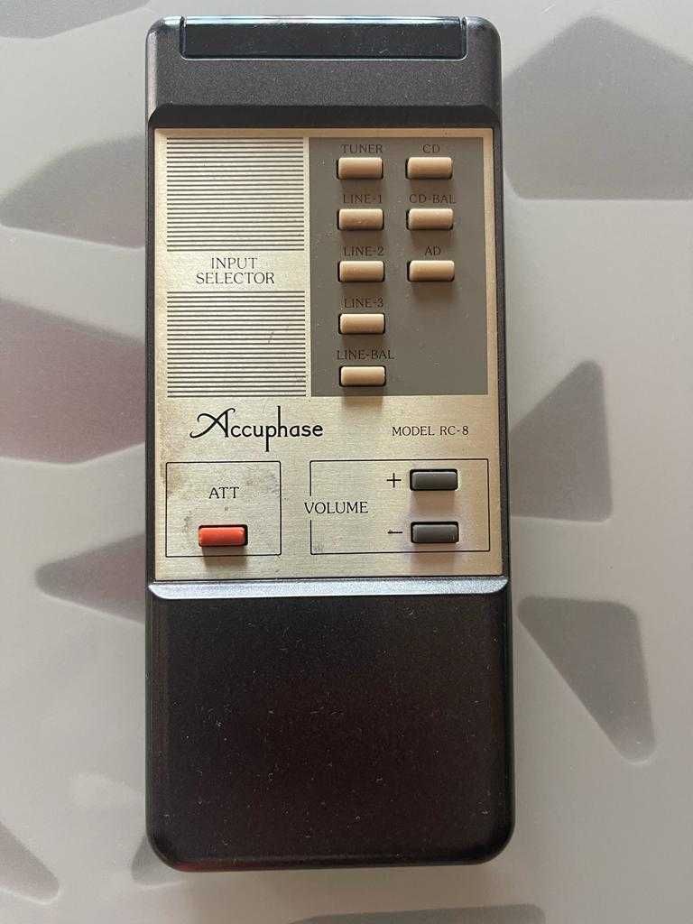Vand amplificator Accuphase, amplificator Sony si boxe Magneplanar
