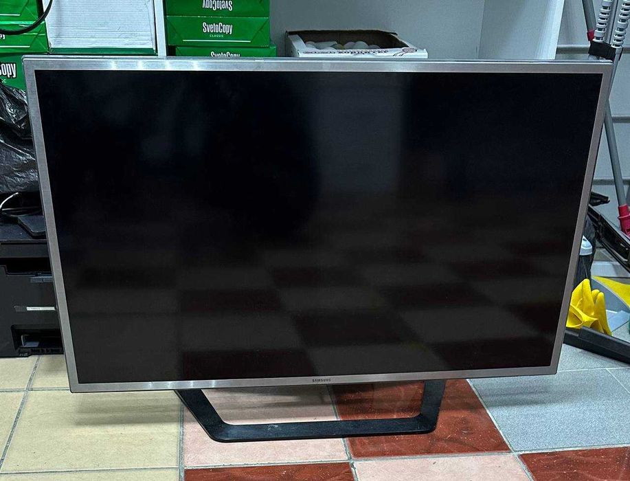 телевизор Samsung Диагональ: 40д-101см (Лисаковск лот :772747)