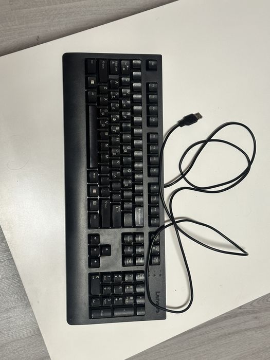 PC Gaming i7 + GTX 1070 Ti (AIO) + Monitor ASUS + Tastatură + Mouse