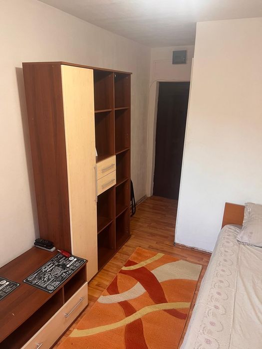 Proprietar închiriez garsoniera în Complexul Studențesc