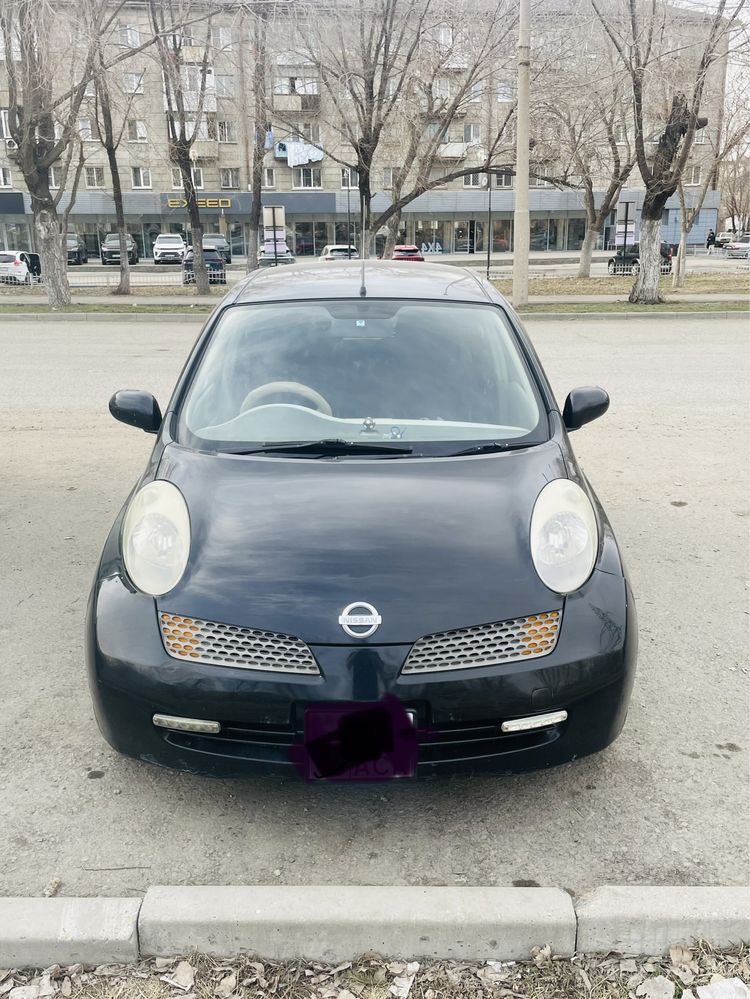 Продам Nissan March 2003 года