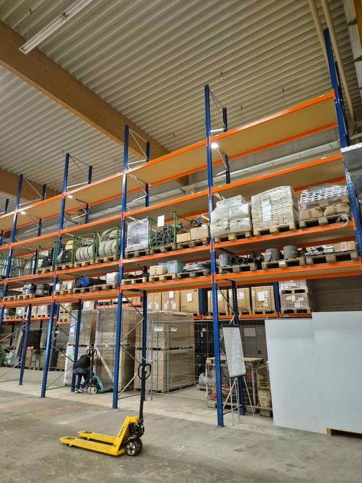 Rafturi metalice pentru depozitare 077