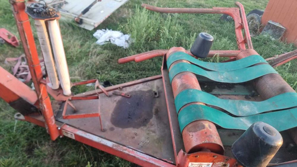 Vând înfoliator baloți cu auto încărcare