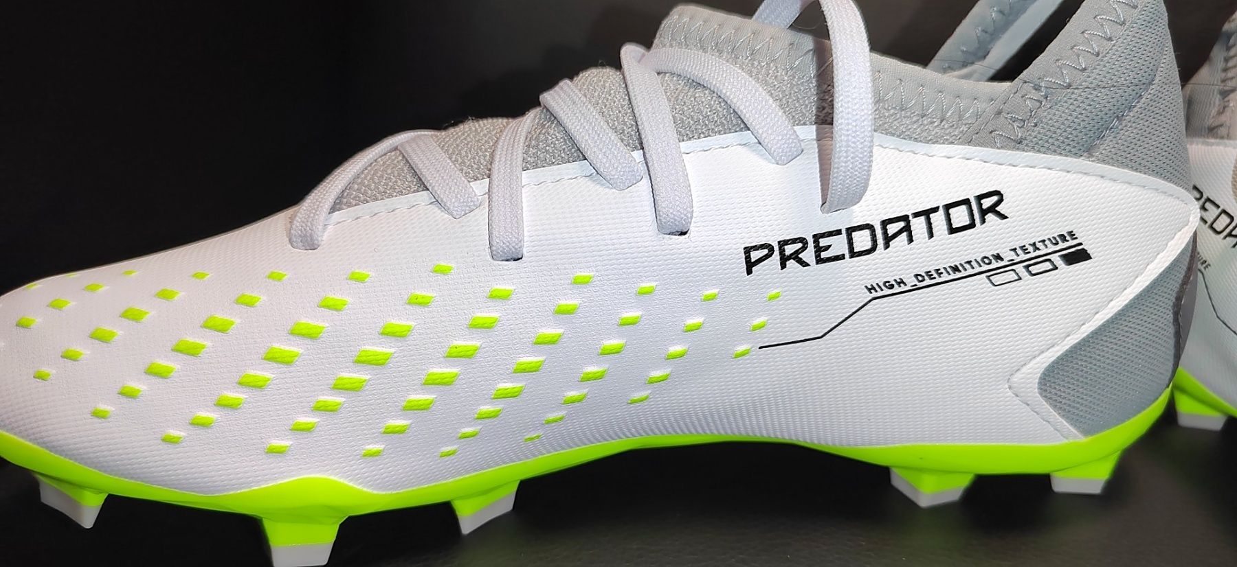 Adidas Predator Accuracy. 3 детски футболни обувки, номер 38н