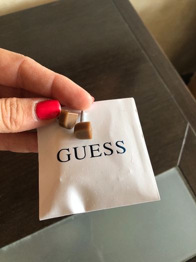 Ефектни обувки леопардов принт Guess