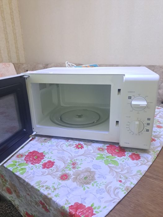 Samsung 23л микроволновка продаю