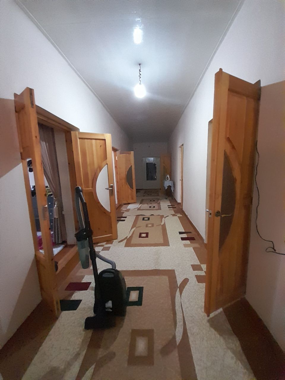 Ховли жой Нурафшон йул устида