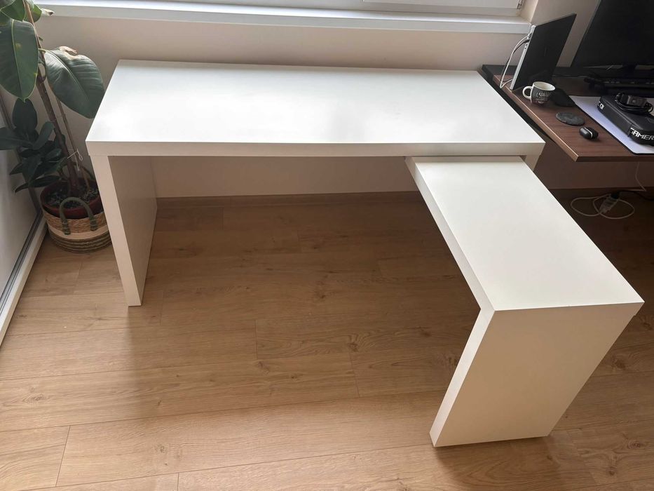 Vand birou ikea malm