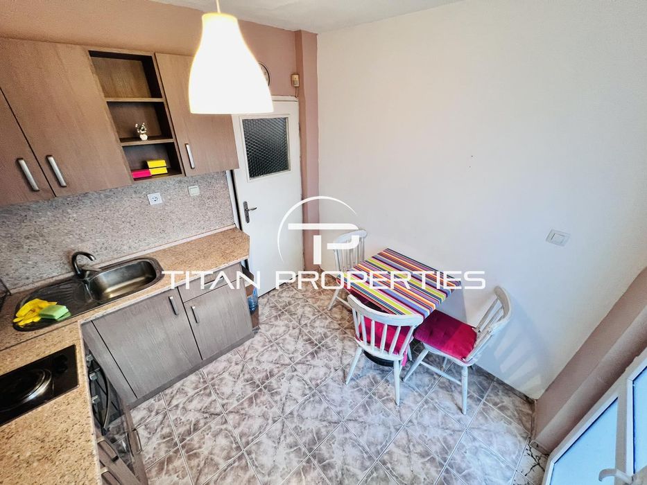 Дава се под наем Двустаен апартамент в Бургас, Възраждане - 65 кв.м за 331.5 € - Снимка #1