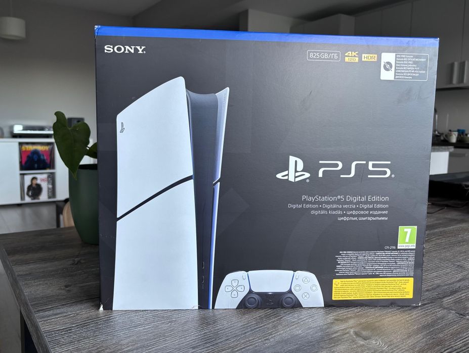 PlayStation 5 Digital Edition sigilat, cu garanție 24 de luni
