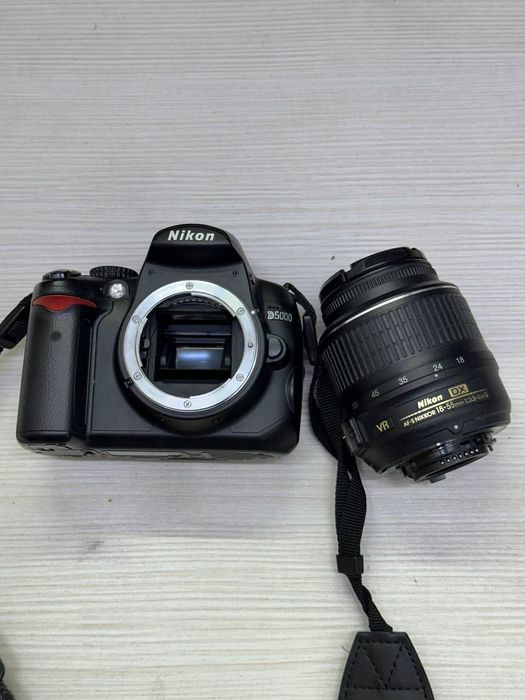 Фотоаппарат NIKON D5000