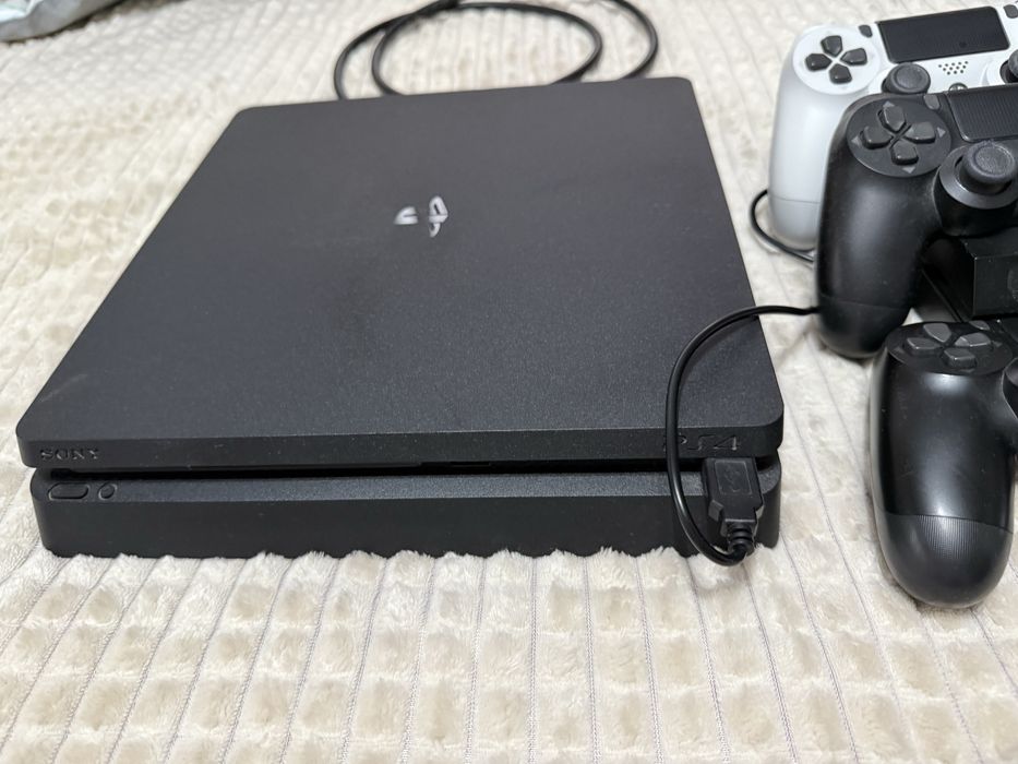 Playstation 4 impecabil