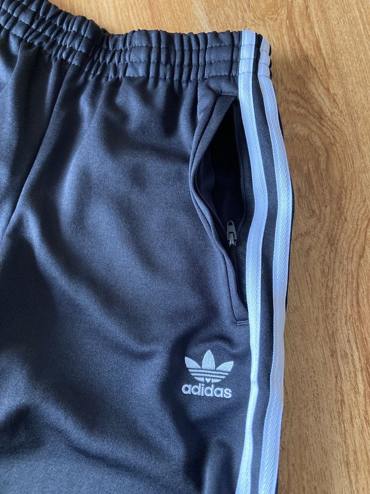 Оригинално долнище Adidas