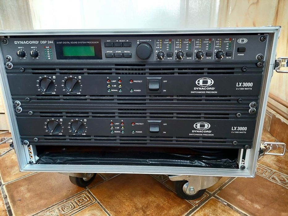 Vând 2 Dynacord LX 3000 cu dsp 244 in stare forte bună