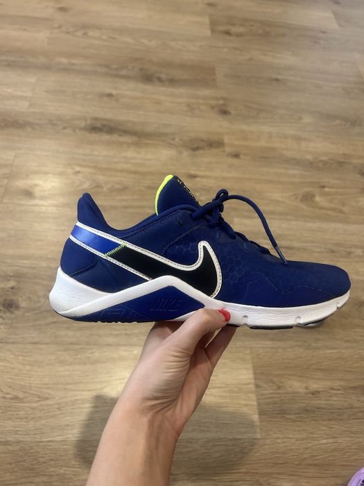 Adidasi Nike Legend