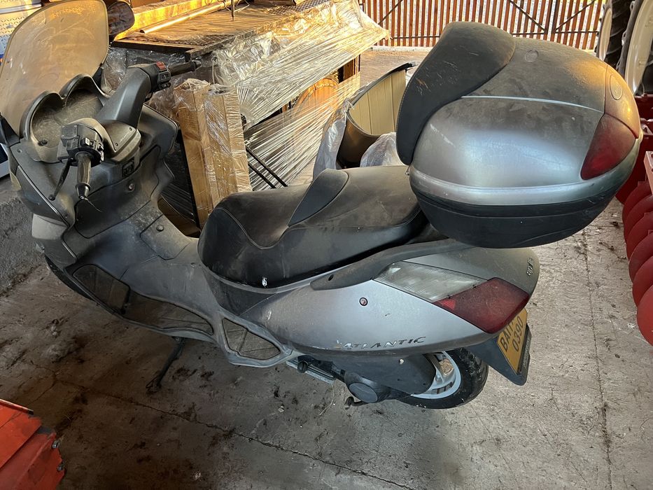 Scuter aprilia 200 cm