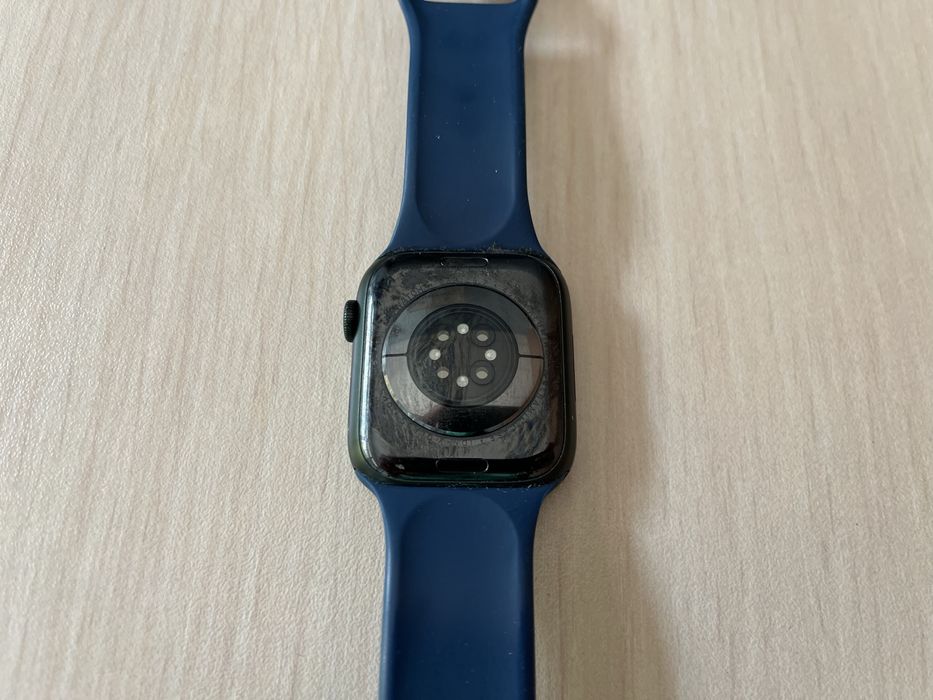 Продавам Apple Watch Series 7 45MM