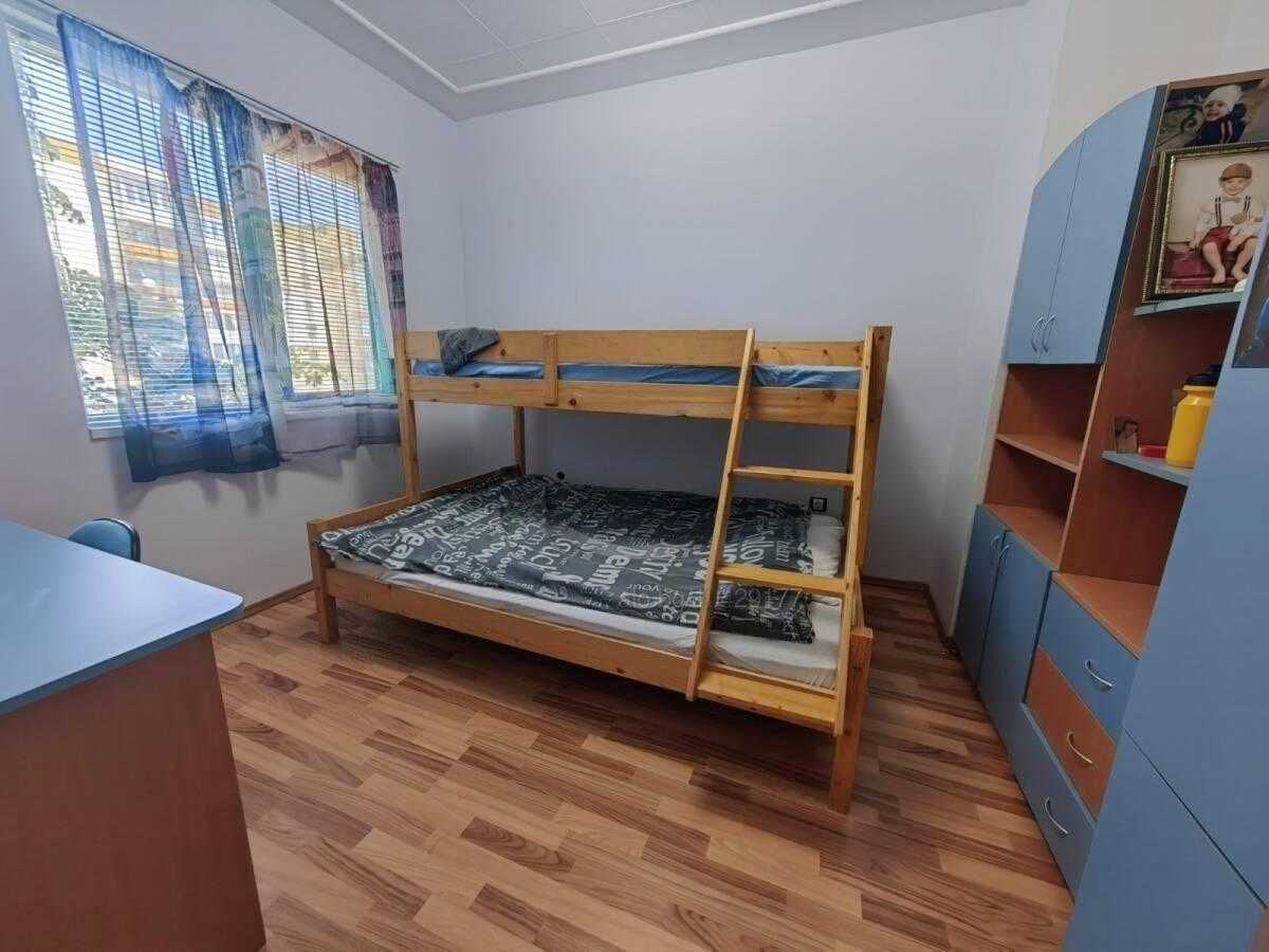 Тристаен апартамент до Форума, Тракия - Саниран