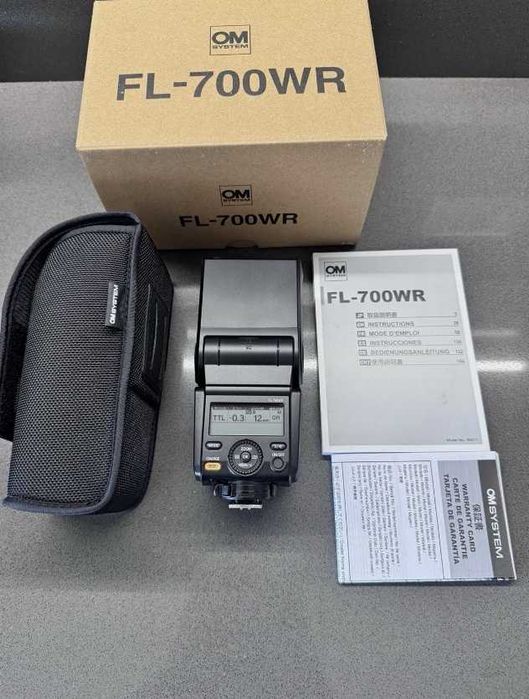 blitz Olympus FL-700 WR Nou