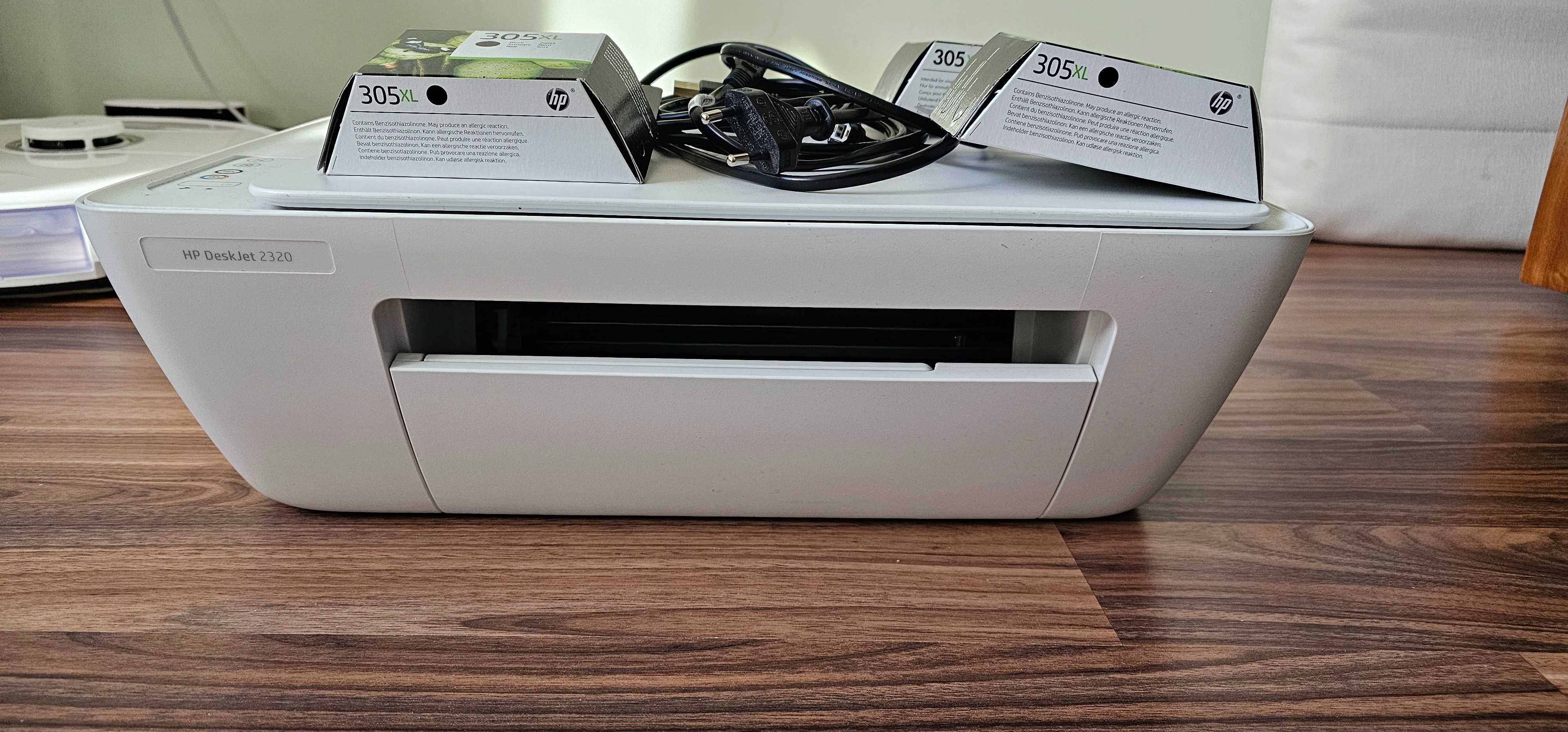 Imprimanta cu scanner HP 2320