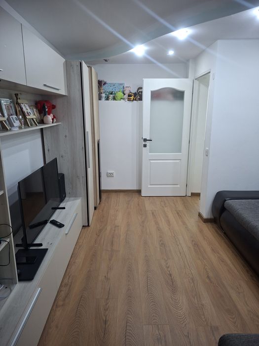 Vând apartament!