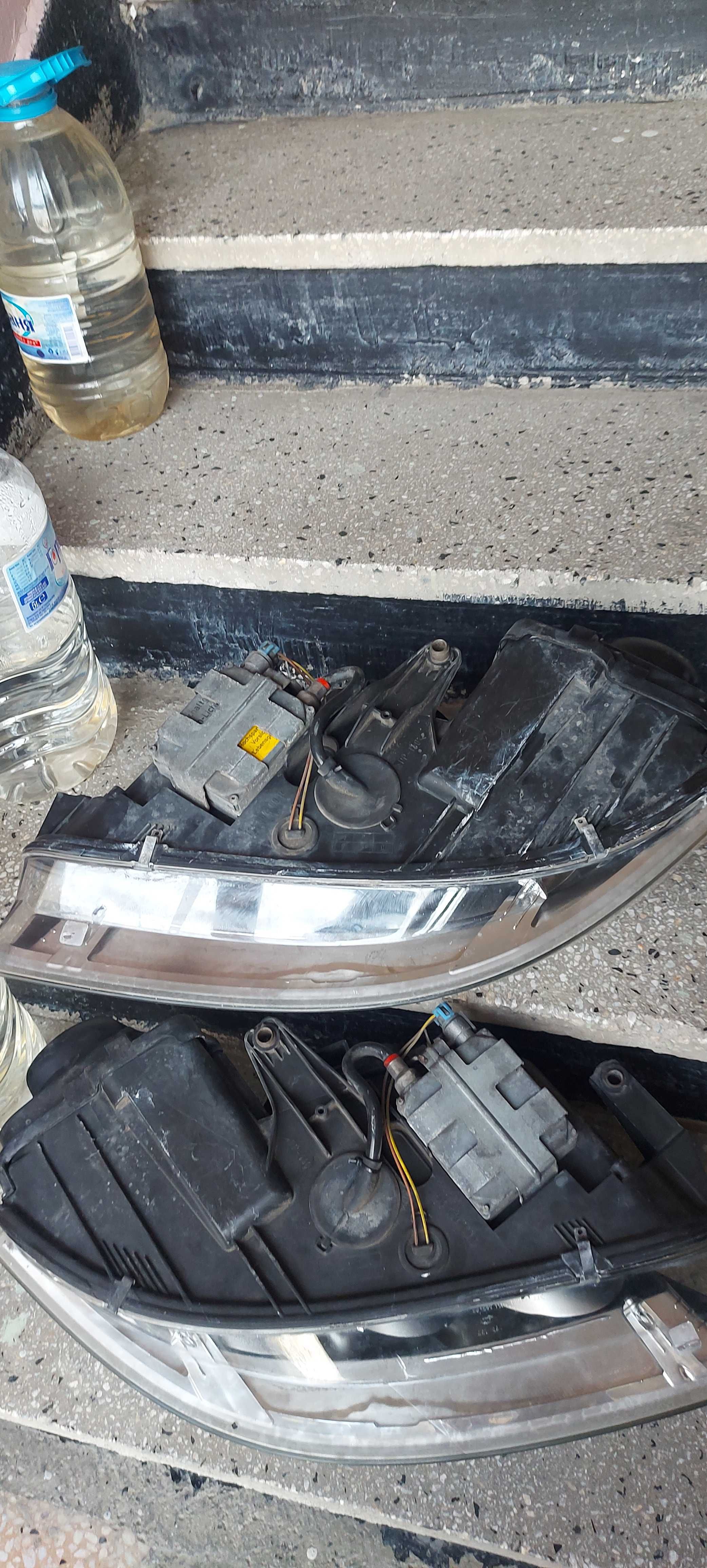 Фарове за passat 5.5 Xenon d2s Hella