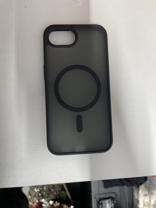 iPhone 16e White + Husa magsafe