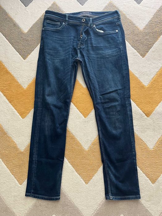 Vand blugi Zara marimea 44