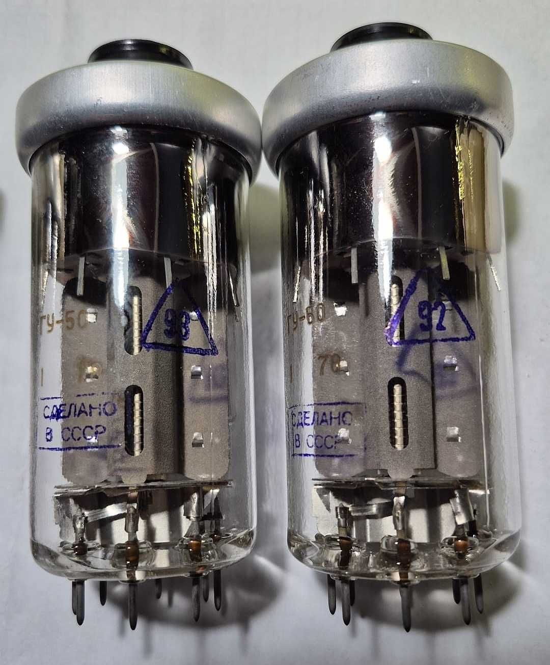 4 tuburi rusesti GU-50 (2 noi, 2 folosite)