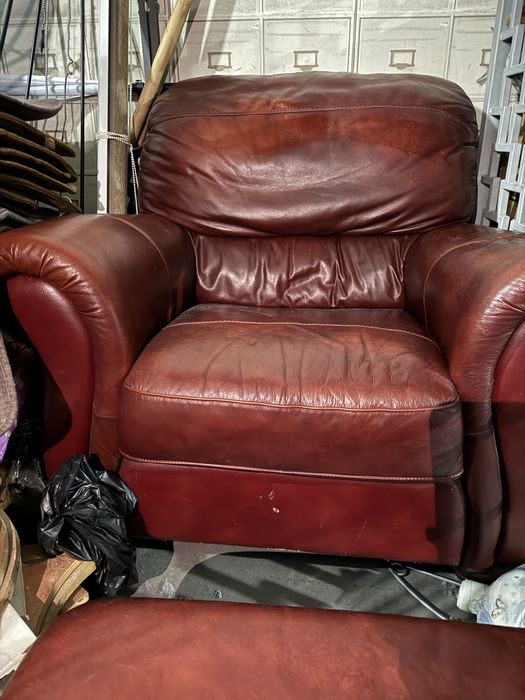 Canapea piele 3 locuri+ fotoliu piele + taburet piele