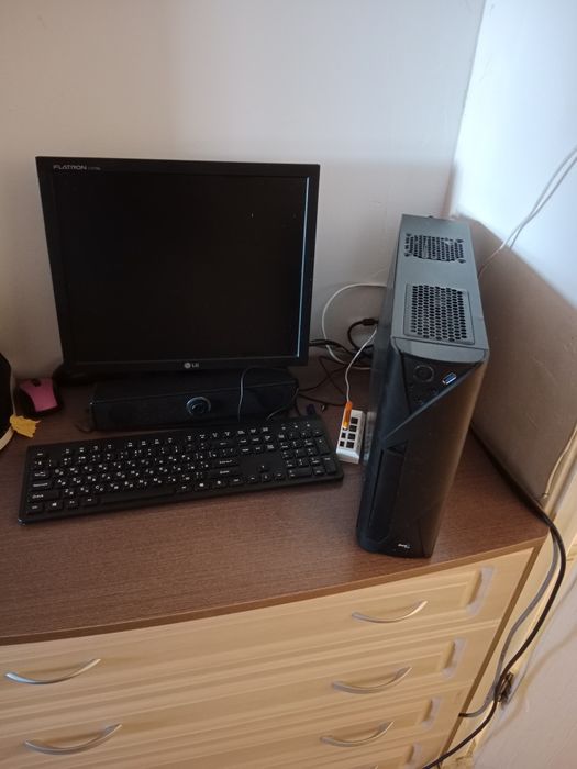 Продам компьютер все работает