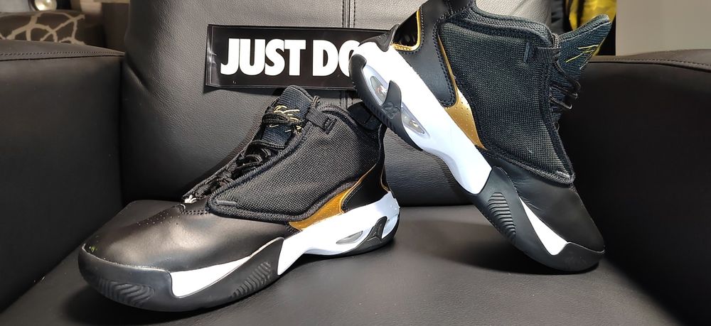 Nike Air Jordan Max Aura 4, номер 40