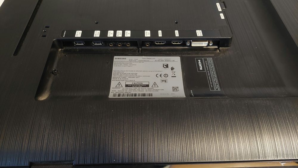 Panou TV publicitar Samsung