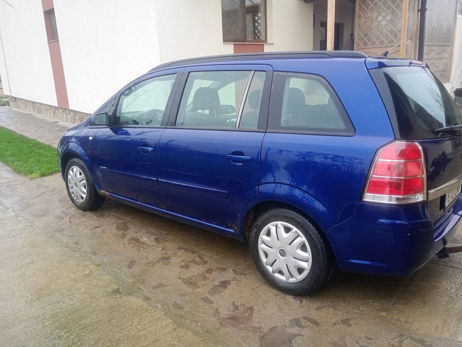 Vând Opel Zafira 1,6 benzina 2006 cu 7 locuri