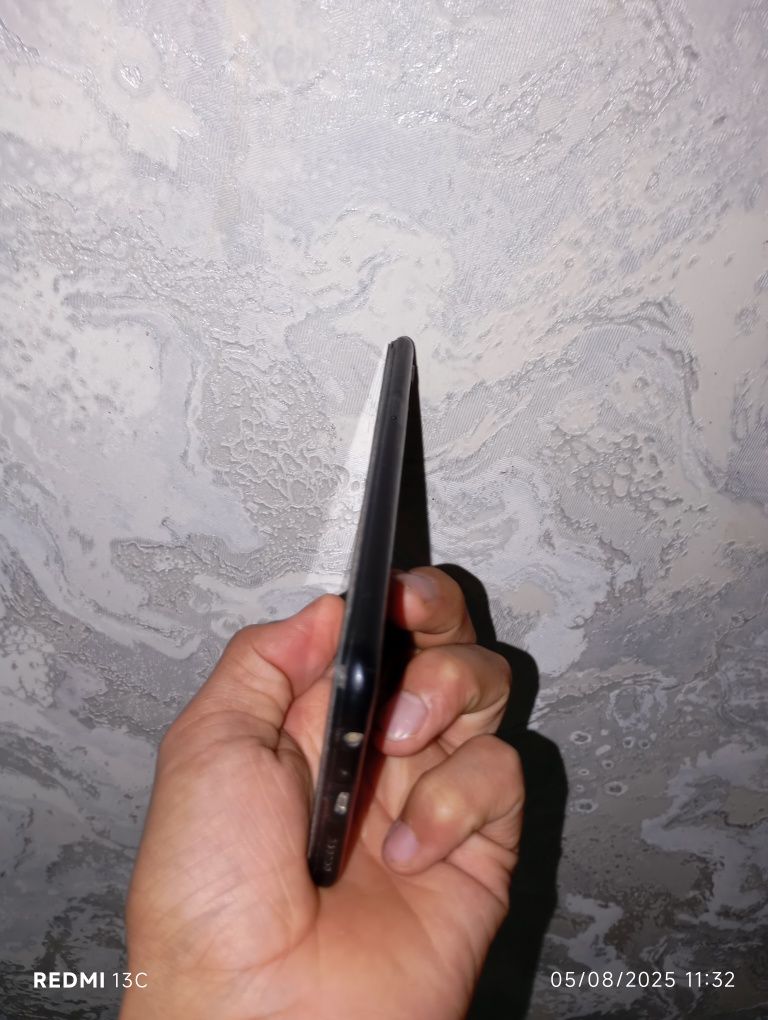 Samsung A10s srochna sotiladi oqib tel qlila